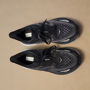 Hoka size 10 running shoes